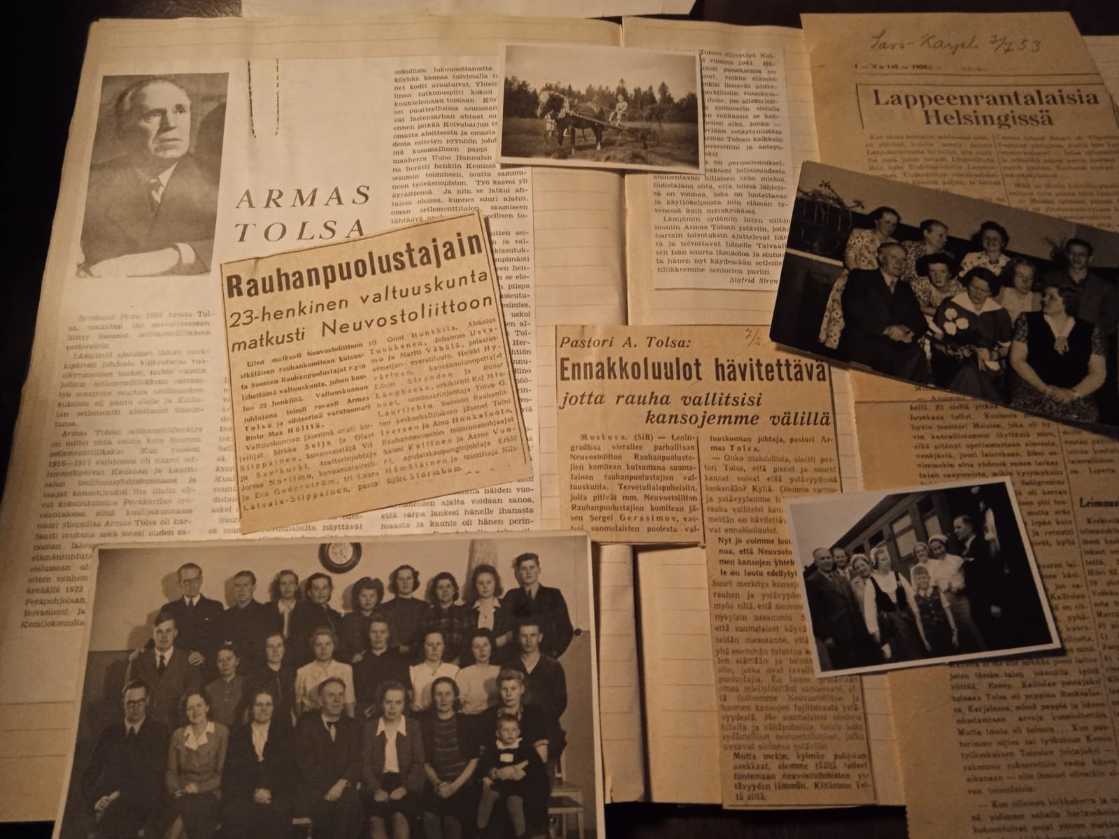 Rovasti Armas Tolsa oli syntynyt Vehkalahdella 1896 ja vihittiin papiksi 1920. Hän toimi ensin pappina Ruskealassa. 1923 siirtyi Kristillisyhteiskunnallisen työkeskusliiton palvelukseen. Kemin työväenopiston johtajana hän oli 1932–1943 ja Helsingin Kalliolan vapaaopiston johtajana vuodesta 1944-1960. Rovastin arvon Armas Tolsa sai vuonna 1953. Kemissä Rovasti Tolsa hoiti paitsi seurakunnallisia, myös kunnallisia ja muita yhteiskunnallisia luottamustoimia. Hän oli kaupunginvaltuuston jäsen, Suomen punaisen ristin, Mannerheimin Lastensuojeluliiton paikallisten osastojen puheenjohtaja, Kemin ammattikoulun johtokunnan puheenjohtaja sekä Kemin kaupungin kansakoulujen tarkastaja. Hän oli myös kirkkohallintokunnan jäsen. Hänen aikanaan valmistui Kemin uusi settlementtitalo, jossa hän tuli suorittaneeksi elämänsä päätehtävän työväenopiston nuorisotyön parissa. Hän ehti olla vielä 17 vuotta myöskin työkeskus Kalliolan johtajana Helsingissä. Armas Tolsa edusti Suomen Rauhanpuolustajien valtuuskunnan johtajana Neuvostoliitossa vuonna 1954. Toimintaa eri yhteiskuntapiirien välisen kuilun tasoittamiseksi ja yhteyksien rakentamiseksi oli Rovasti Tolsan nuoruuden näky, jonka toteuttamiseen hän pani elämänsä parhaat voimat, johon hän pysyi uskollisena loppuun asti.